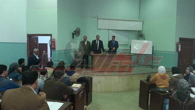 جانب من تفقد كلية