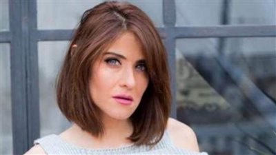 هيدي كرم تغني 