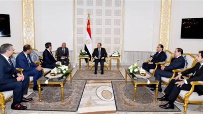 لقاء الرئيس السيسي مع رئيس شركة شلمبرجيه العالمية 