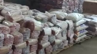 ضبط 4 تجار تموينيين لاستيلائهم وتصرفهم في السلع التموينية بالبحيرة