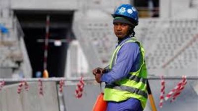 العفو الدولية: قطر تطرد العمال بشكل غير قانوني رغم كورونا