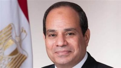 الرئيس السيسي يشيد بالعلاقات والتعاون بين مصر وفرنسا