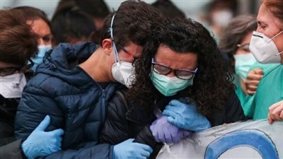 أمريكا تسجل 33 ألف وفاة جراء فيروس كورونا المستجد