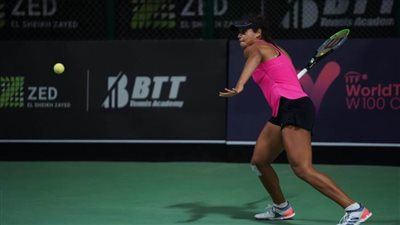 أداء مشرف في الدور الأول لبطولة 