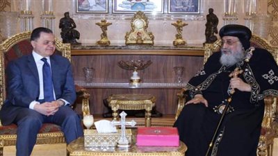 وزير الداخلية يهنئ البابا تواضروس وقادة الطوائف المسيحية الأخرى فى مصر 