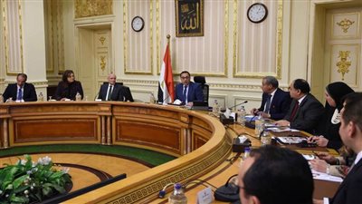 مدبولى يشيد بمنظومة الشكاوى الحكومية الموحدة  