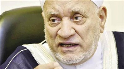 أحمد عمر هاشم: نحن مأمورون بالتضرع إلى الله ليكشف عنا البلاء 