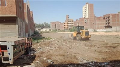 محلية بني سويف تتابع الخدمات وتواجه التعديات