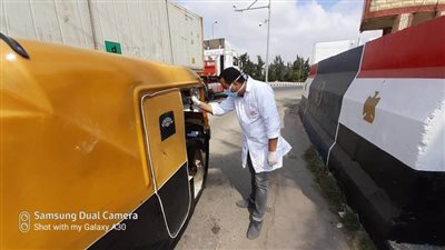 صحة الشرقية: كتائب الجيش الأبيض بالكمائن الحدودية ليلاً ونهاراً حفاظاً علي صحة المواطنين