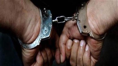 ضبط عامل استولى على 800 ألف جنيه 