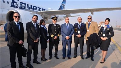 وزير الطيران يستقبل طائرة مصر للطيران الأولى الإيرباص A320 neo 
