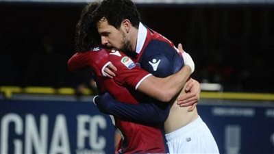 جنوى يفوز على بولونيا بثلاثية نظيفة في الدوري الإيطالي