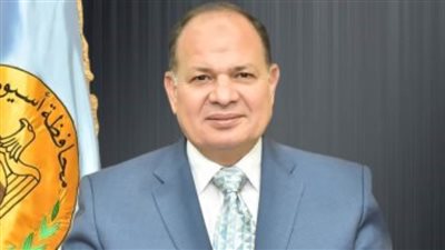  غلق الحدائق والمسطحات الخضراء وغمرها بالمياه في أسيوط الجديدة