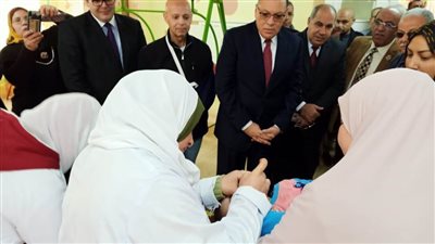 «غراب» يدشن الحملة القومية للتطعيم ضد شلل الأطفال بالشرقية