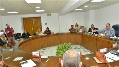 محافظ أسيوط يعقد لقاءه الأسبوعي بذوي الهمم