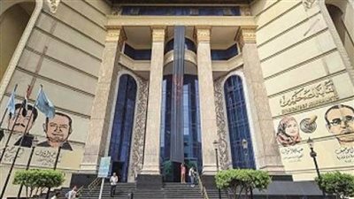   القائمة القصيرة للمرشحين للحصول على جوائز الصحافة  