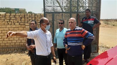 مصادرة مواد بناء بمبنى مخالف فور الشروع في إنشائه بالشروق