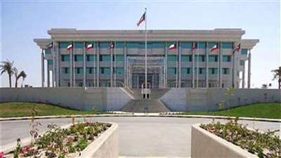 الكويت تضبط 15 كويتيا يتاجرون في الاقامات