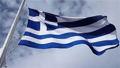 اليونان تعلق خطط بناء مراكز احتجاز للمهاجرين بجزر بحر 