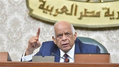 عبدالعال يطالب النواب بالالتزام بإجراءات مواجهة كورونا