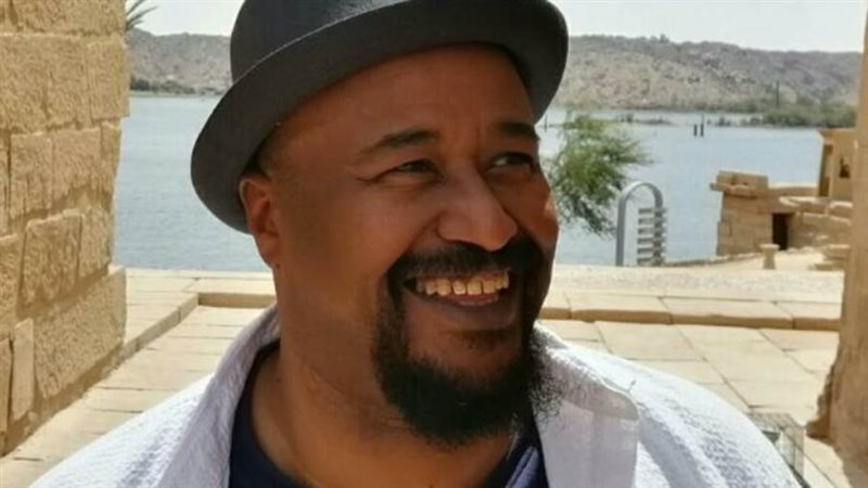 الشاعر الغنائي أحمد