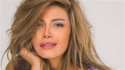 بالصور.. ريهام حجاج مع محمود حميدة في كواليس 