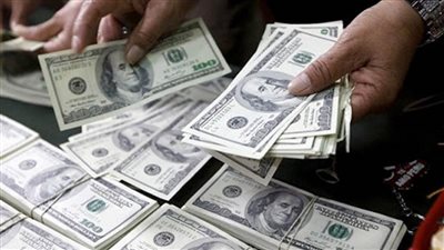 الدولار يواصل تراجعه أمام الجنيه خلال تعاملات اليوم
