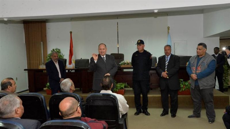 محافظ أسيوط يشهد