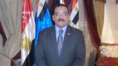 نقيب العاملين بالنظافة يشيد بجهود 