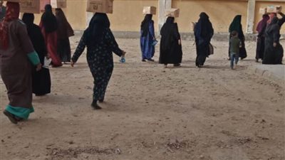 ١٠٠٠ كرتونة رمضانية للقرى المصدرة للهجرة غير الشرعية بالمنيا 