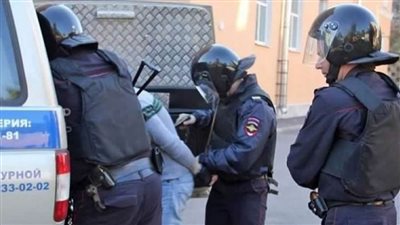 شرطة أوزبكستان تعتقل 20 شخصًا من معتنقي الفكر الإرهابي