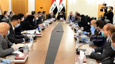 خلية الأزمة النيابية العراقية تدعو لإعادة العمل بالحظر الصحي الكامل
