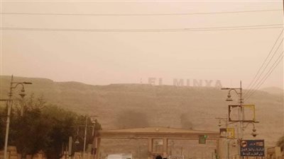  أول ايام رمضان المبارك.. رياح شديدة وعاصفه رملية تضرب المنيا 