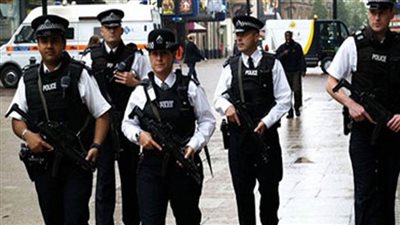 بريطانيا تعتقل شخصاً لطعنه آخر بمسجد شمالي لندن