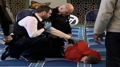 (فوكس نيوز): حالة المجني عليه في حادث الطعن بمسجد لندن 