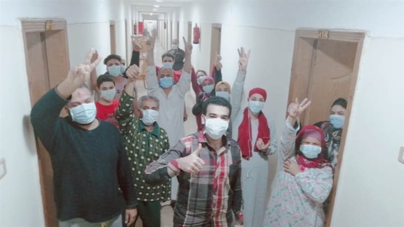 فرحة المرضى بعد تعافيهم