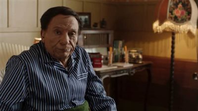 فلانتينو.. أبناؤه غرباء الأطوار وحريق في مدرسته الجديدة