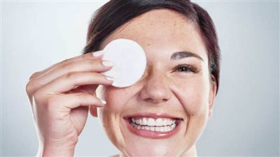 طرق بسيطة لمسح الميك آب بدون استخدام مزيل المكياج