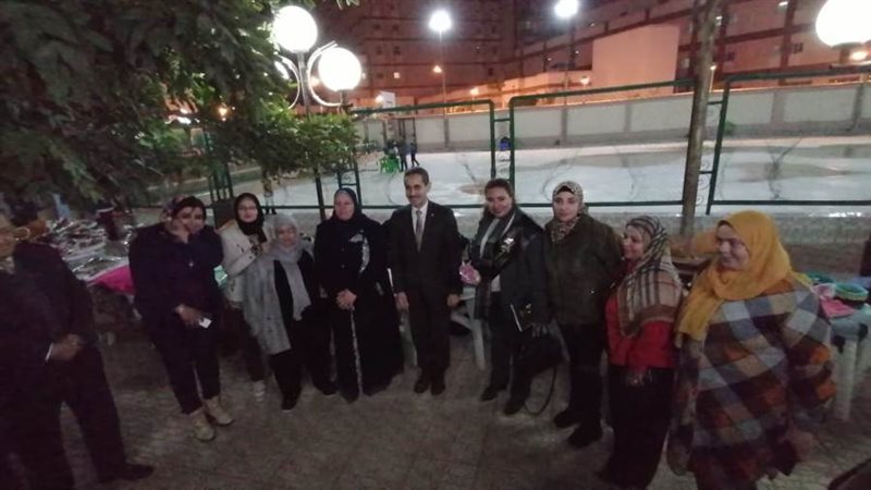 محافظ الغربية ومجموعة