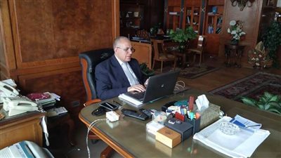 عبد العاطي يجتمع بوكلاء وزارة الري في المحافظات عبر خاصية الـ