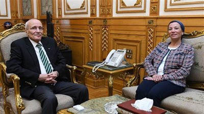 العصار وفؤاد يتابعان مستجدات منظومة المخلفات الجديدة 