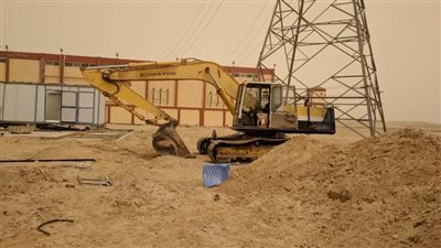 عاجل..  تنفيذ شبكة الكهرباء المغذية لأراضي الإسكان الاجتماعي والمتميز بالسادات