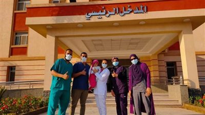 خروج أصغر رضيعة من مستشفى العزل بالمنيا