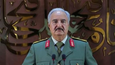 حفتر يهنئ قواته.. ويكشف أسباب وقف العمليات العسكرية خلال شهر رمضان