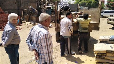 أحياء القاهرة تواصل إزالة البناء المخالف