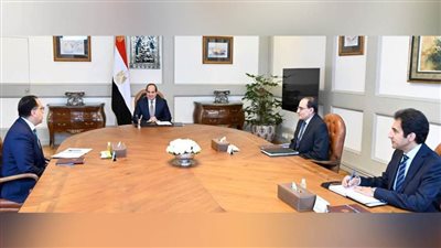 عاجل.. متحدث الرئاسة: السيسي يوجه بتطبيق أعلى درجات الوقاية للعاملين بالمواقع