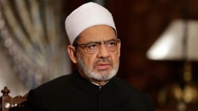 الإمام الأكبر يعزي رئيس «دينية» النواب في وفاة نجله