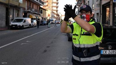 إيطاليا تحقق 