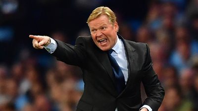 قلب دفاع برشلونة السابق يتعرض لأزمة قلبية