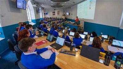 بريطانيا تدرس فتح المدارس الابتدائية مطلع يونيو 